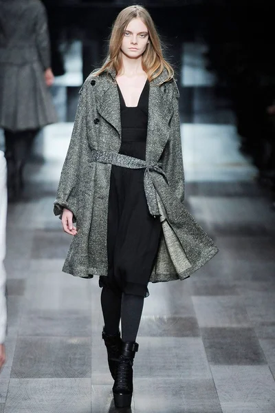 Look 17